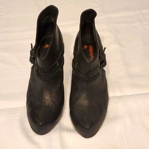 Farylrobin heeled ankle boot